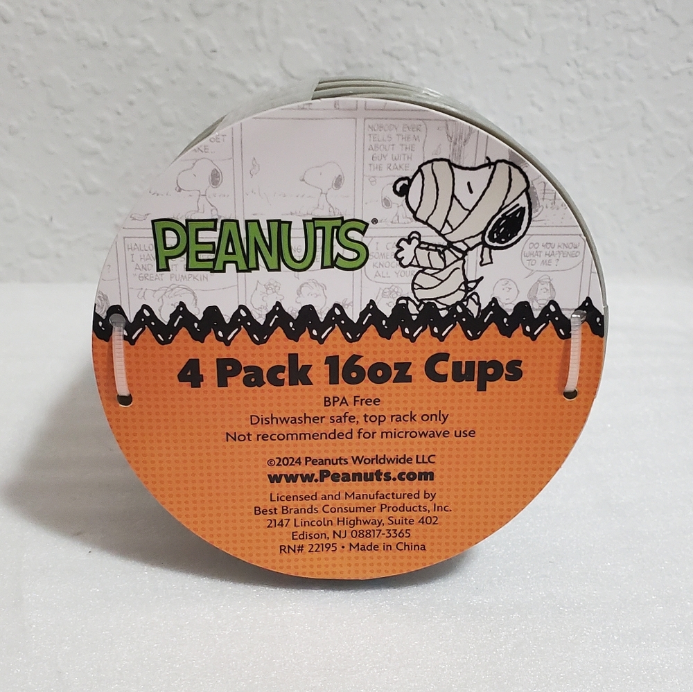 Peanuts Snoopy Halloween 'BOO!' Gray Party Cups - 4 Pack - Picture 3 of 4
